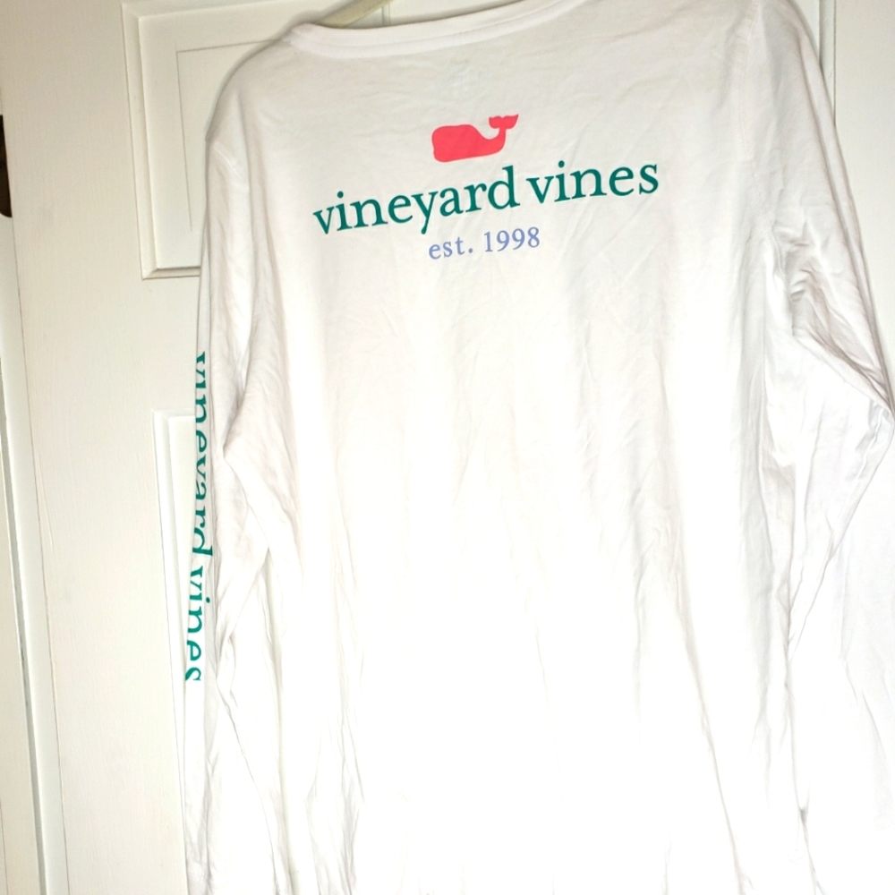 Vineyard Vines long sleeve t-shirt